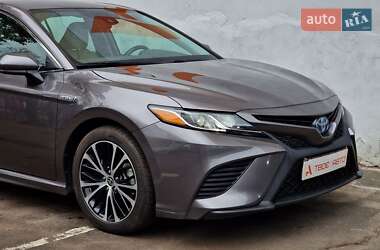 Седан Toyota Camry 2020 в 