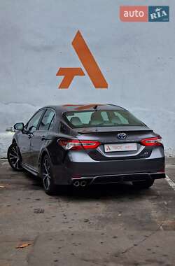 Седан Toyota Camry 2020 в 
