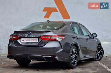 Седан Toyota Camry 2020 в 