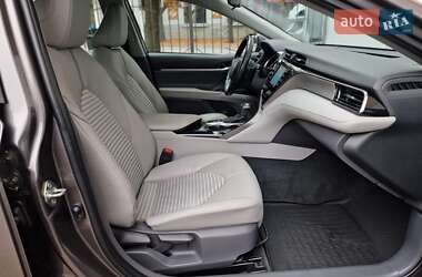 Седан Toyota Camry 2020 в 