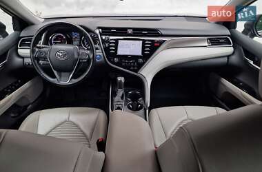 Седан Toyota Camry 2020 в 