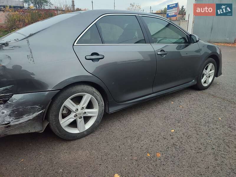 Седан Toyota Camry 2014 в Ровно фото 9 Седан Toyota Camry 2014 в Ровно