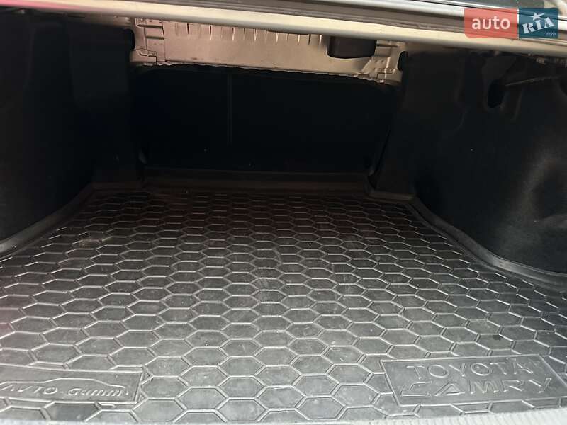 Седан Toyota Camry 2018 в Одессе фото 83 Седан Toyota Camry 2018 в Одессе