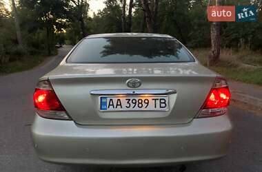 Седан Toyota Camry 2004 в Киеве Седан Toyota Camry 2004 в Киеве