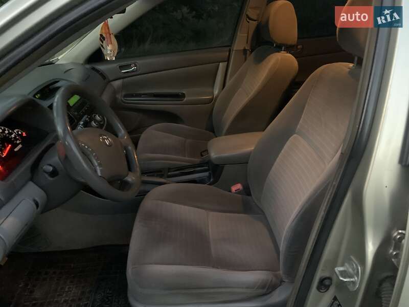 Седан Toyota Camry 2004 в Киеве фото 9 Седан Toyota Camry 2004 в Киеве