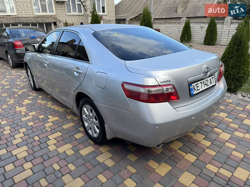 Седан Toyota Camry 2007 в Каменском