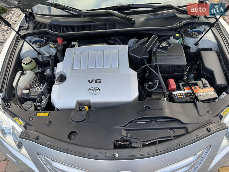 Седан Toyota Camry 2007 в Каменском