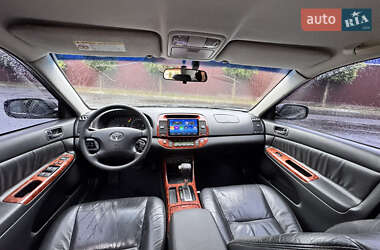 Седан Toyota Camry 2003 в  фото 23 Седан Toyota Camry 2003 в