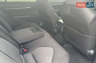 Седан Toyota Camry 2018 в 