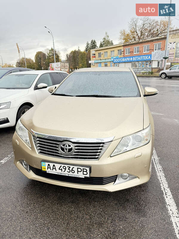 Седан Toyota Camry 2012 в Броварах фото Седан Toyota Camry 2012 в Броварах
