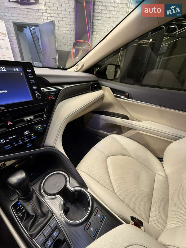 Седан Toyota Camry 2022 в Киеве фото 6 Седан Toyota Camry 2022 в Киеве