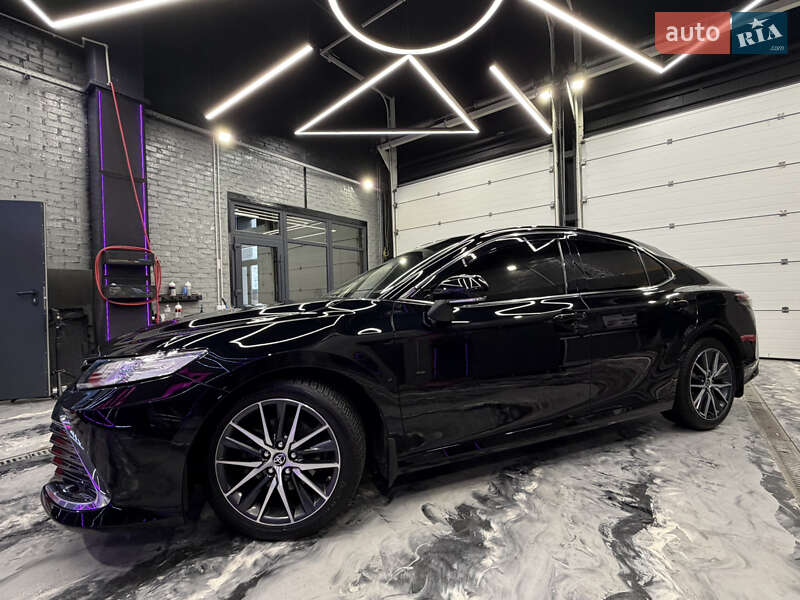 Седан Toyota Camry 2022 в Киеве фото 12 Седан Toyota Camry 2022 в Киеве
