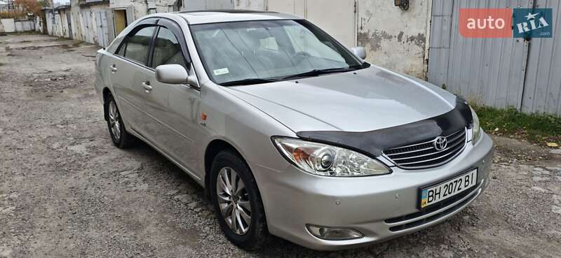 Седан Toyota Camry 2002 в Одессе