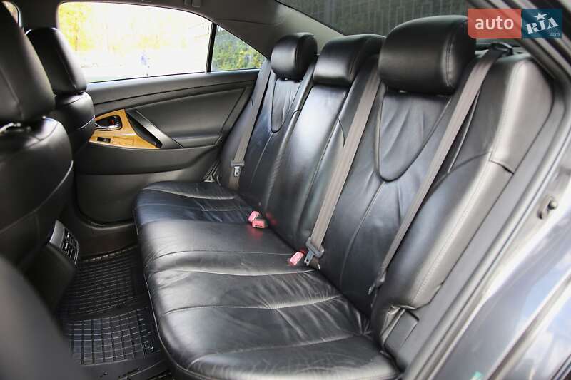 Седан Toyota Camry 2007 в Харкові