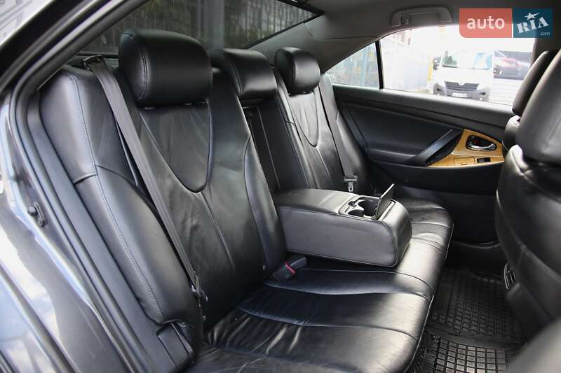 Седан Toyota Camry 2007 в Харкові