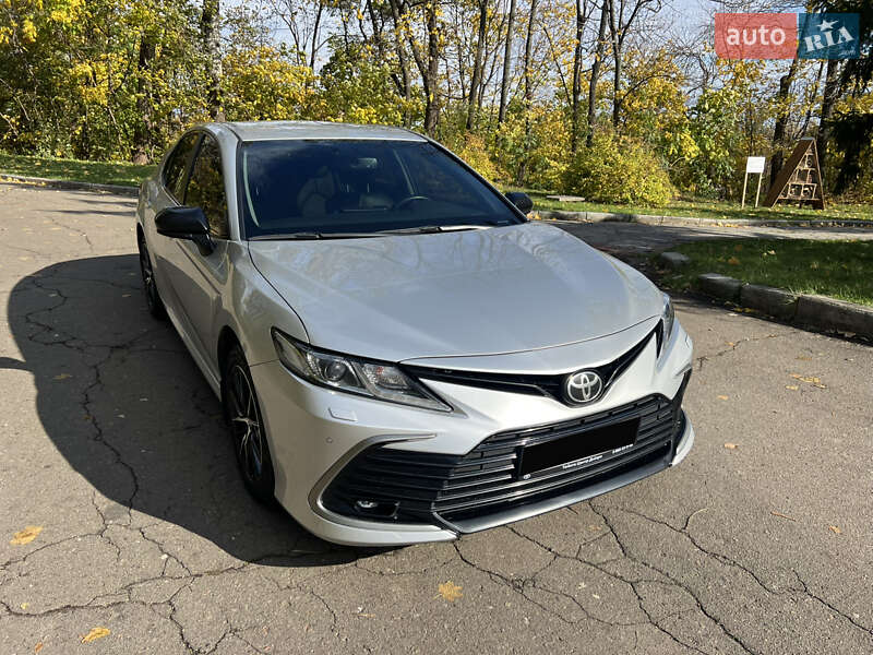 Седан Toyota Camry 2021 в Киеве фото 3 Седан Toyota Camry 2021 в Киеве
