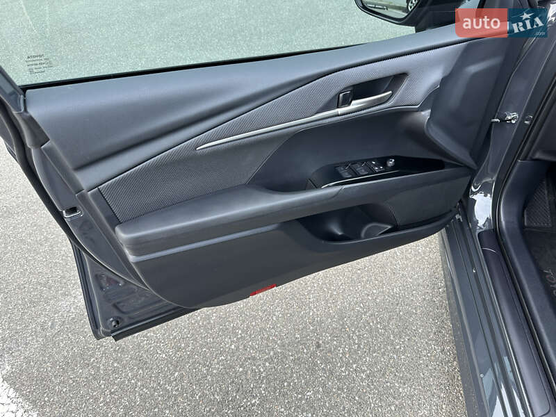Седан Toyota Camry 2024 в Киеве фото 10 Седан Toyota Camry 2024 в Киеве