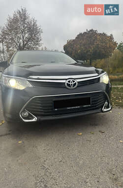 Седан Toyota Camry 2016 в Днепре