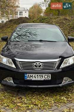 Седан Toyota Camry 2012 в Шполе