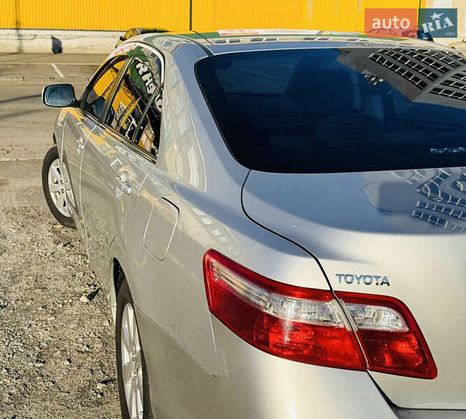Седан Toyota Camry 2008 в Киеве