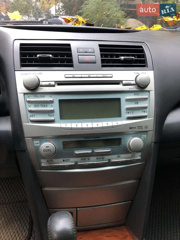 Седан Toyota Camry 2008 в Киеве