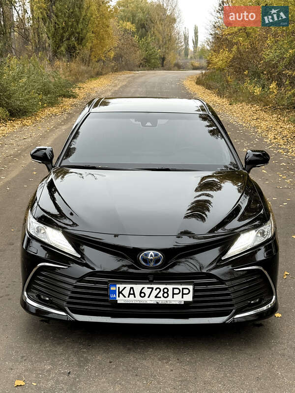 Седан Toyota Camry 2023 в Киеве фото 23 Седан Toyota Camry 2023 в Киеве