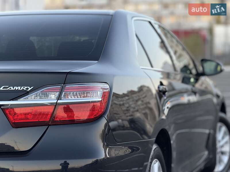 Седан Toyota Camry 2017 в Киеве фото 13 Седан Toyota Camry 2017 в Киеве