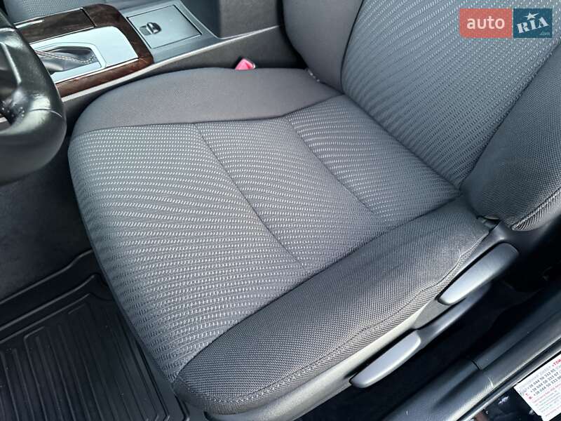 Седан Toyota Camry 2017 в Киеве фото 30 Седан Toyota Camry 2017 в Киеве