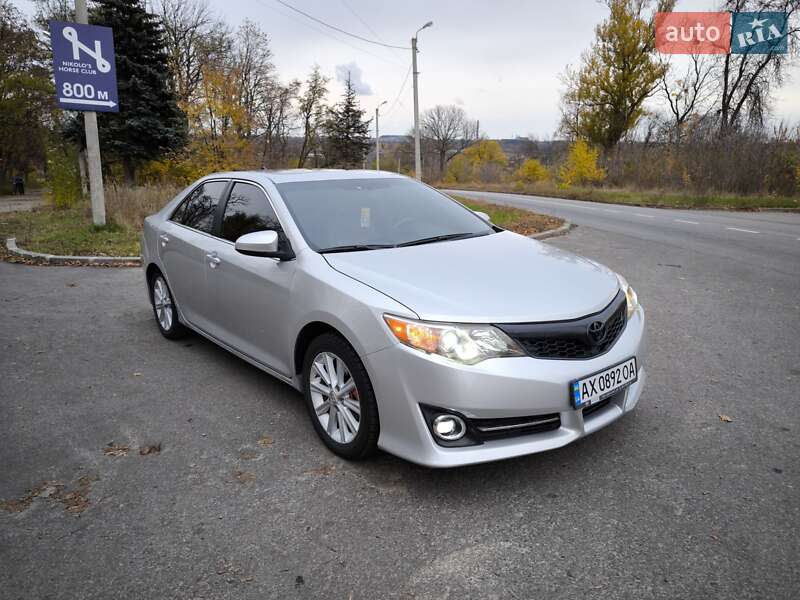 Toyota Camry 2012