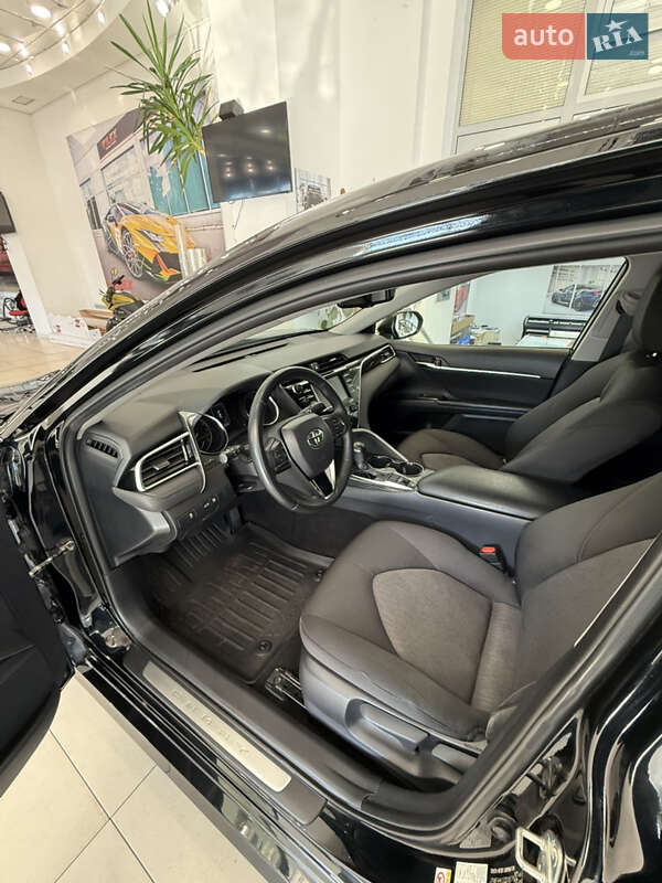 Седан Toyota Camry 2018 в Буче фото 12 Седан Toyota Camry 2018 в Буче