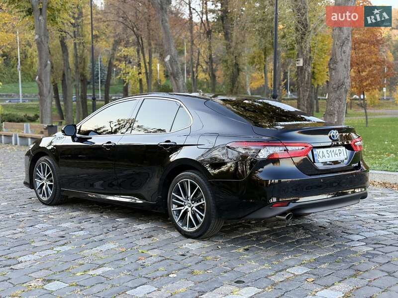 Седан Toyota Camry 2022 в Киеве фото 17 Седан Toyota Camry 2022 в Киеве