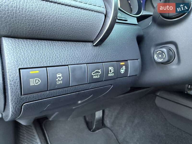 Седан Toyota Camry 2022 в Киеве фото 30 Седан Toyota Camry 2022 в Киеве