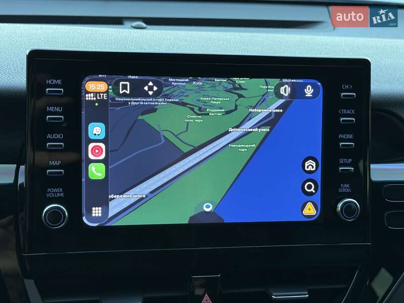 Седан Toyota Camry 2022 в Киеве фото 35 Седан Toyota Camry 2022 в Киеве