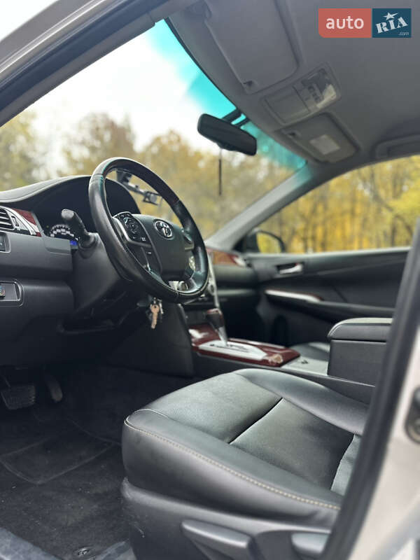 Седан Toyota Camry 2012 в Луцке
