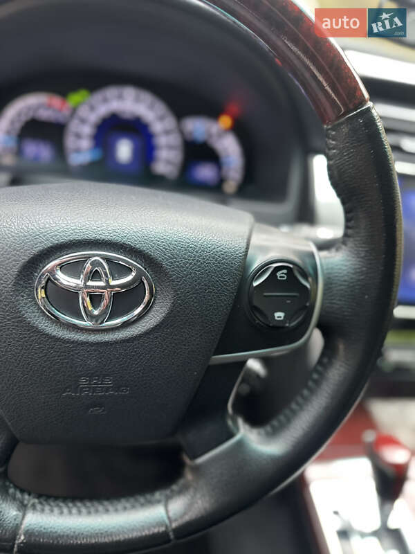 Седан Toyota Camry 2012 в Луцке