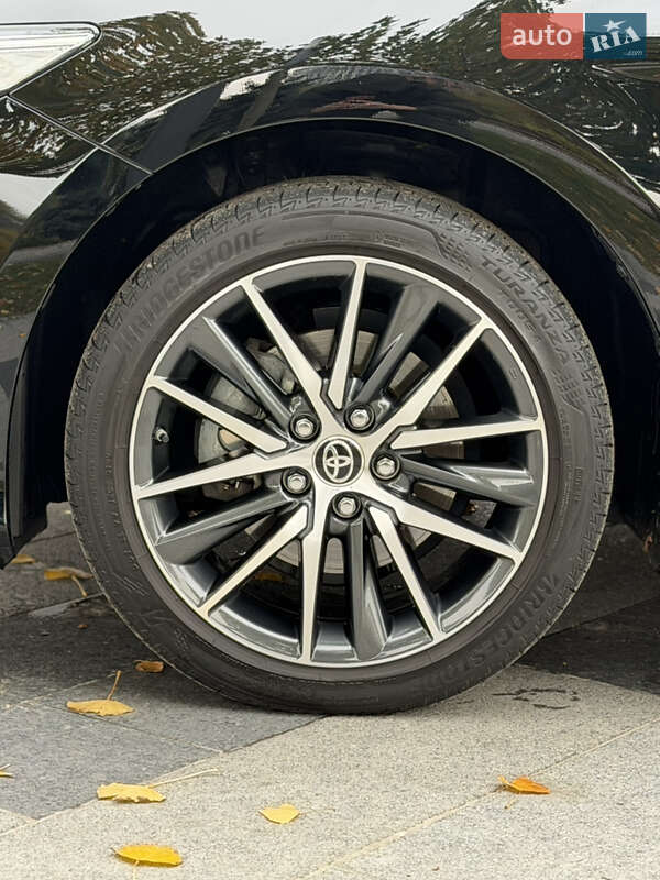 Седан Toyota Camry 2022 в Днепре фото 11 Седан Toyota Camry 2022 в Днепре