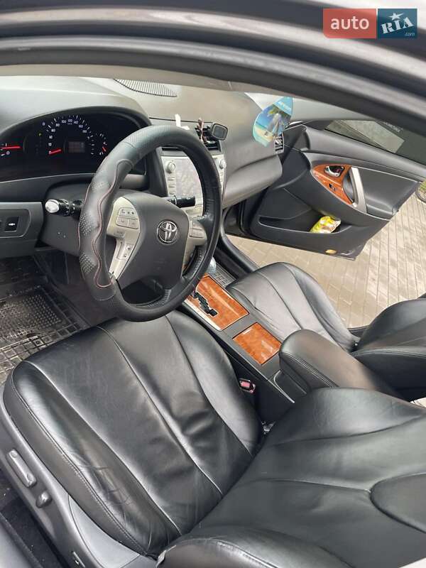 Седан Toyota Camry 2010 в Полонном фото 33 Седан Toyota Camry 2010 в Полонном
