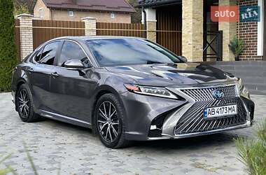 Седан Toyota Camry 2022 в Вінниці