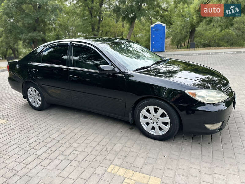 Седан Toyota Camry 2005 в Измаиле