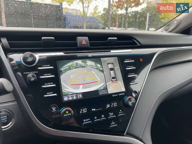 Седан Toyota Camry 2018 в Киеве фото 40 Седан Toyota Camry 2018 в Киеве