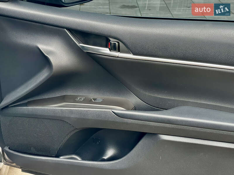 Седан Toyota Camry 2021 в Києві фото 23 Седан Toyota Camry 2021 в Києві