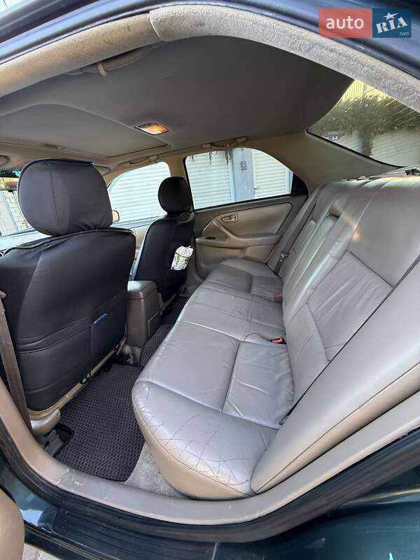 Седан Toyota Camry 1998 в Одессе