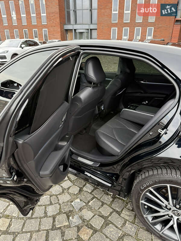 Седан Toyota Camry 2022 в Днепре