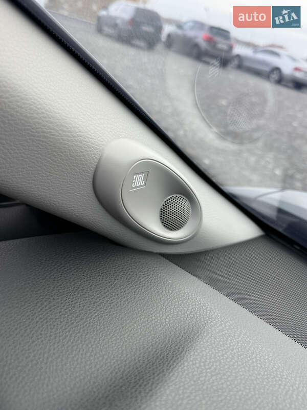 Седан Toyota Camry 2022 в Днепре