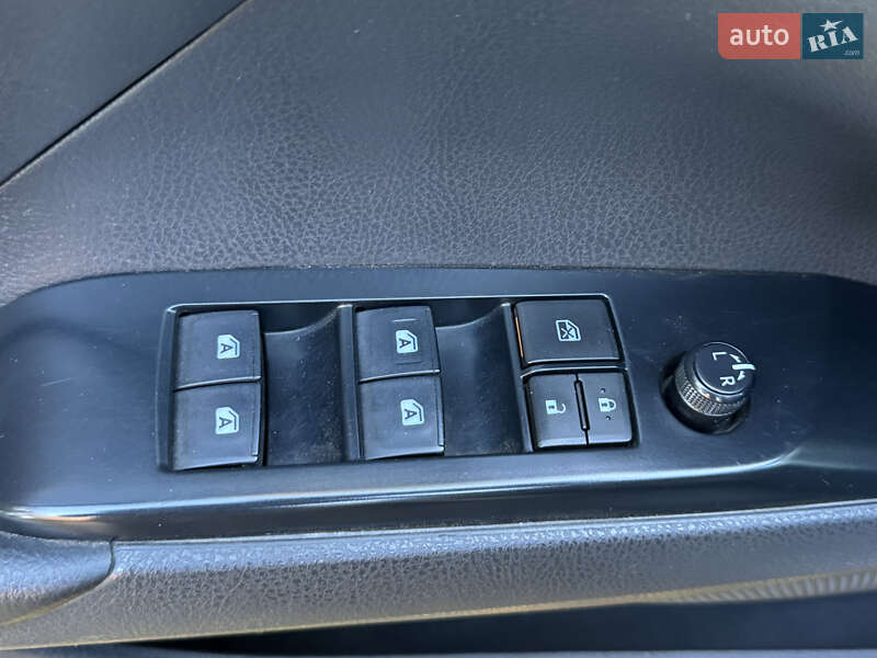 Седан Toyota Camry 2017 в Одессе