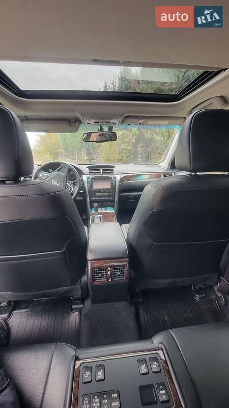 Седан Toyota Camry 2016 в Луцьку