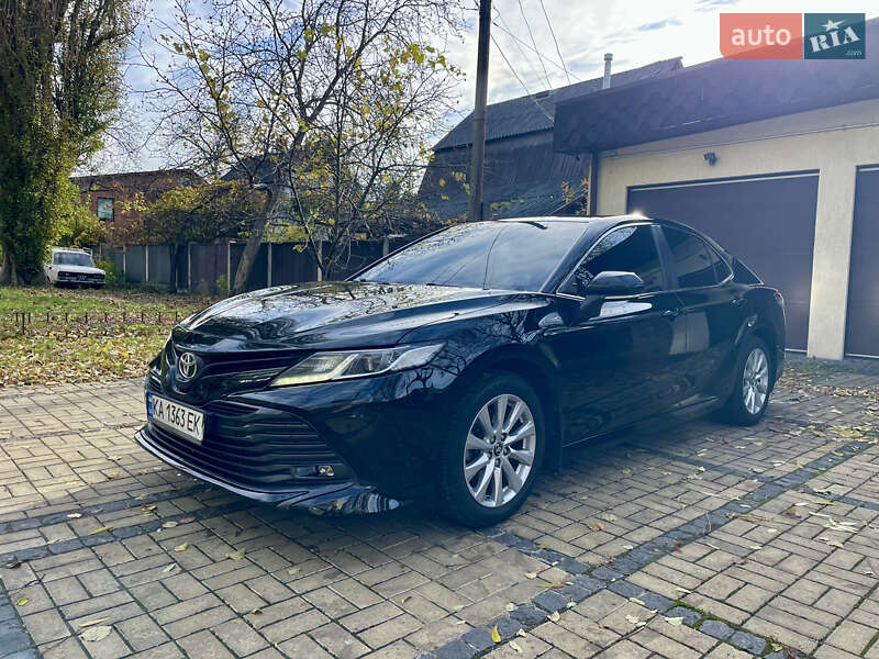 Седан Toyota Camry 2019 в Киеве фото 10 Седан Toyota Camry 2019 в Киеве