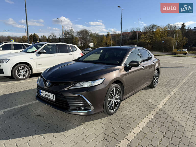 Седан Toyota Camry 2022 в Львове фото 2 Седан Toyota Camry 2022 в Львове