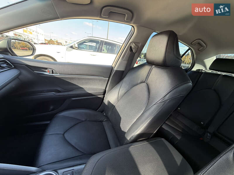 Седан Toyota Camry 2022 в Львове фото 8 Седан Toyota Camry 2022 в Львове