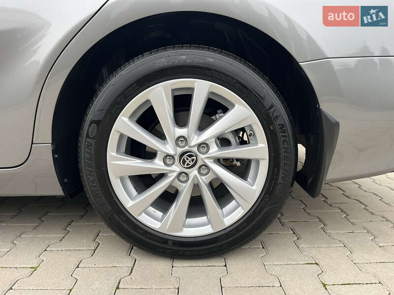 Седан Toyota Camry 2022 в Черновцах фото 16 Седан Toyota Camry 2022 в Черновцах